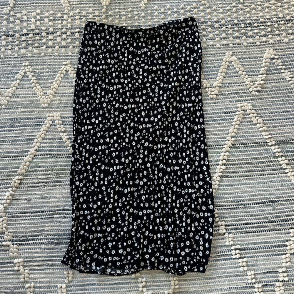 Wild Fable Monochrome Floral Skirt